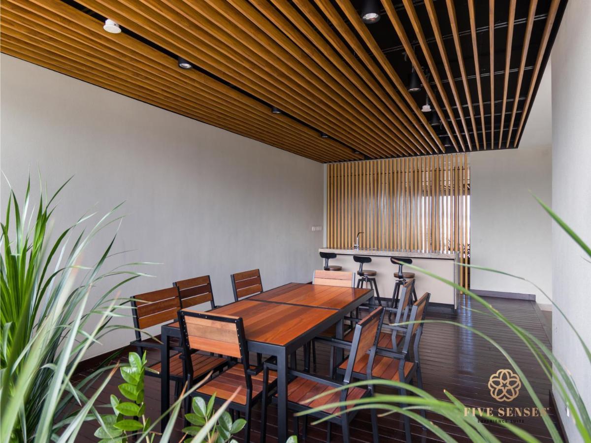Linq Sky Residence By Five Senses Kuala Lumpur Exterior foto